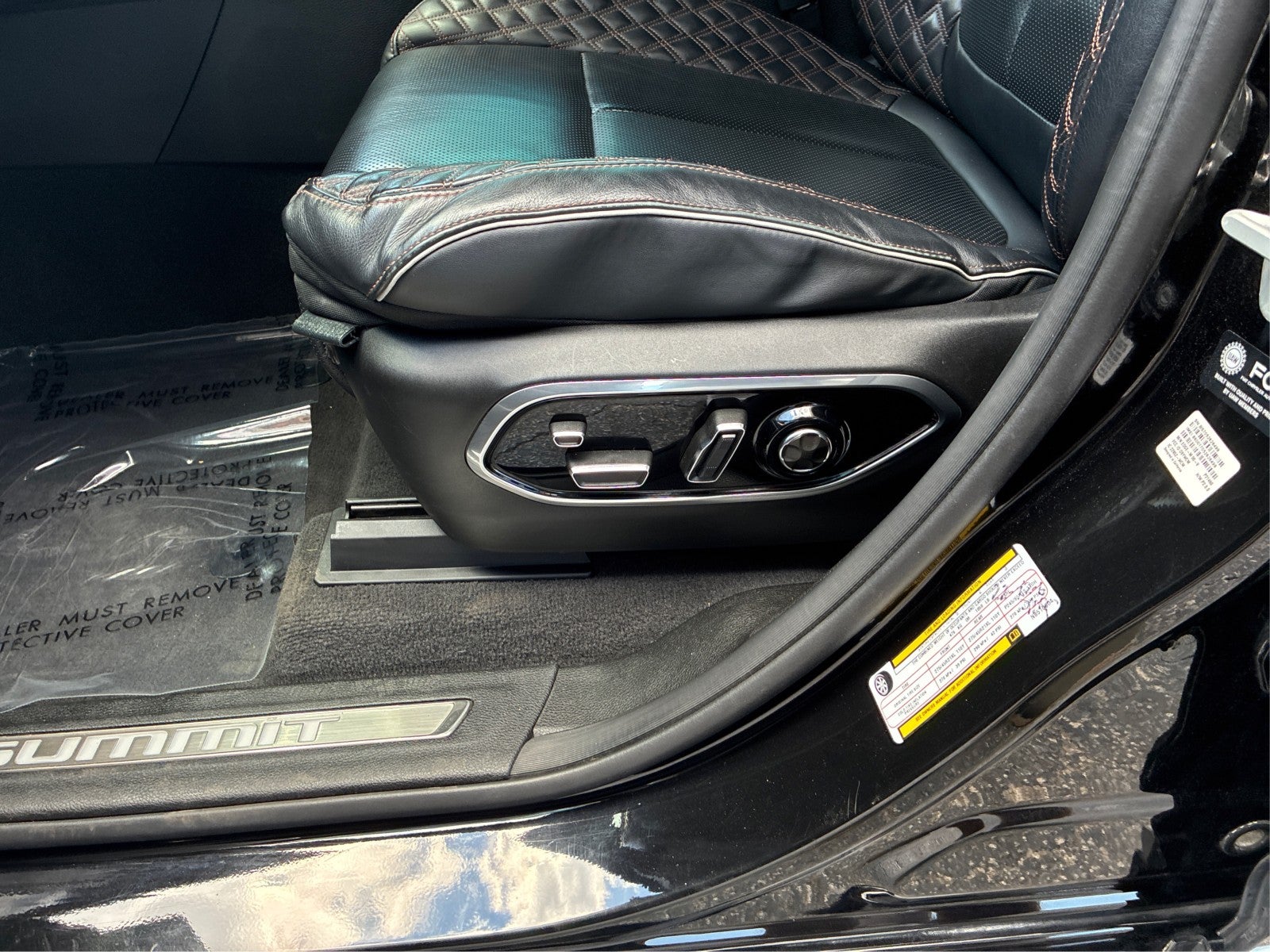 2022 Jeep Grand Cherokee Summit Reserve