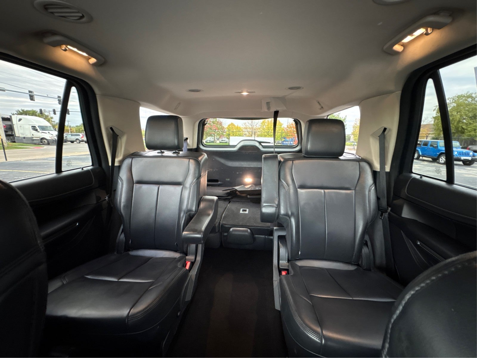 2023 Ford Expedition XLT