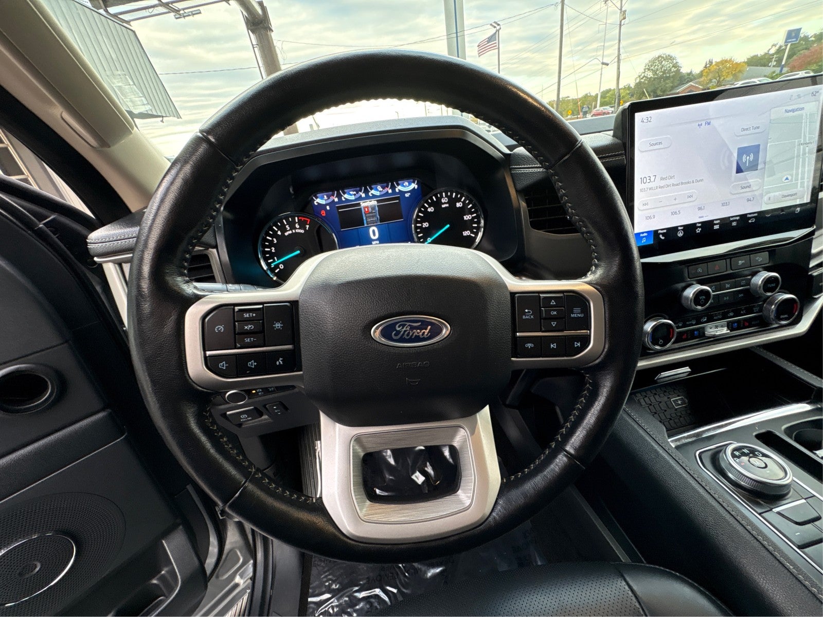 2023 Ford Expedition XLT