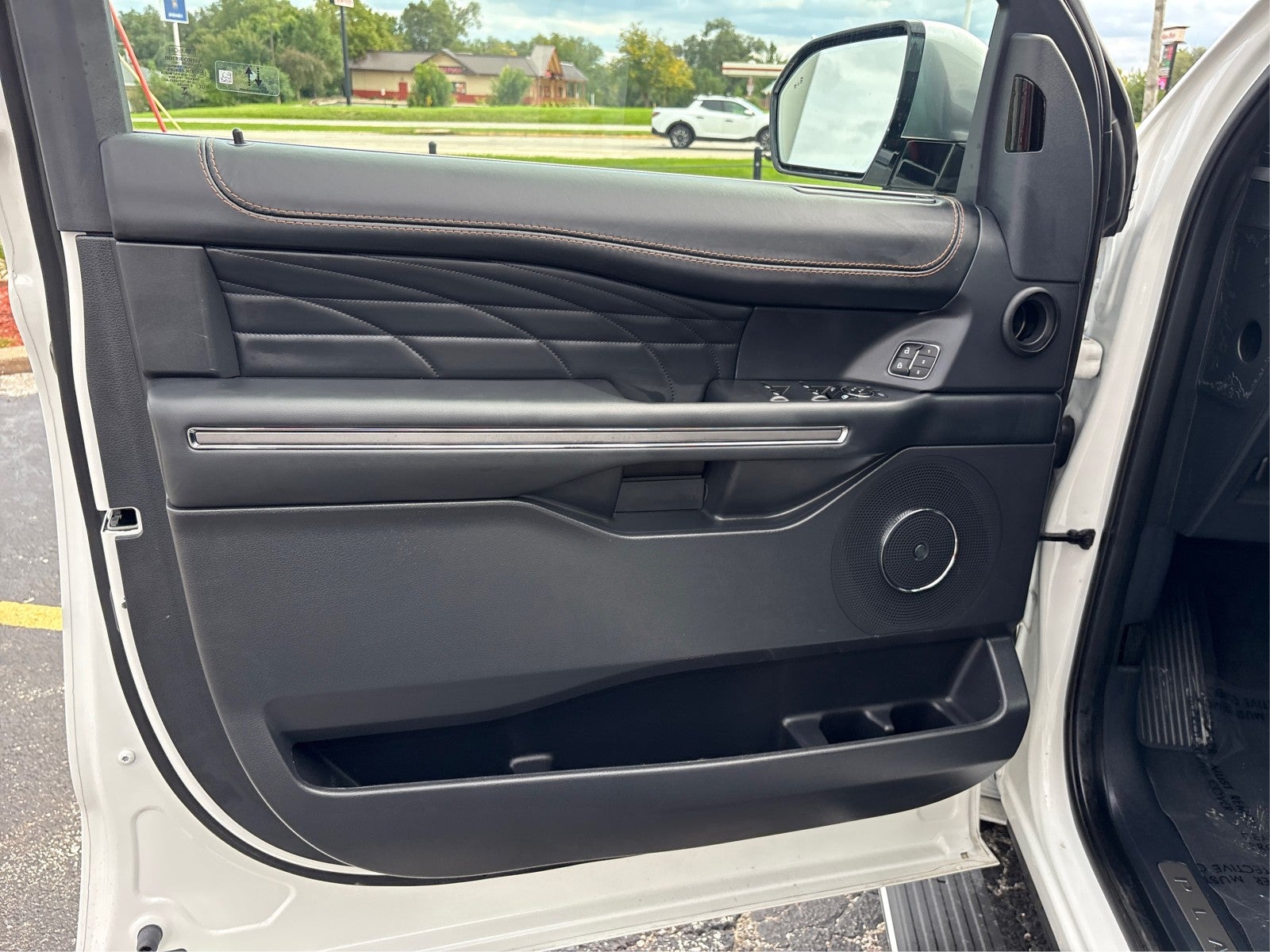 2024 Ford Expedition Platinum