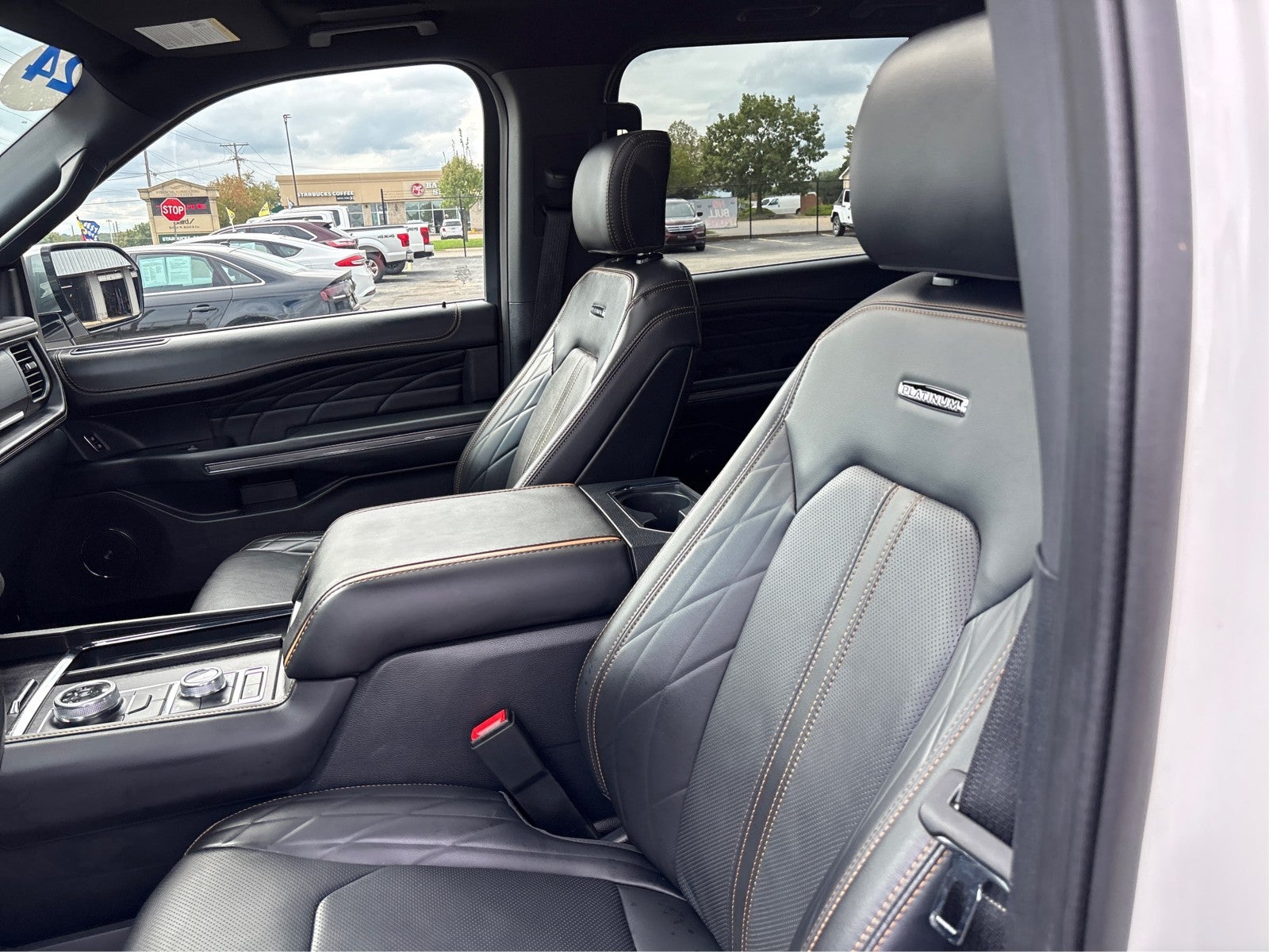 2024 Ford Expedition Platinum