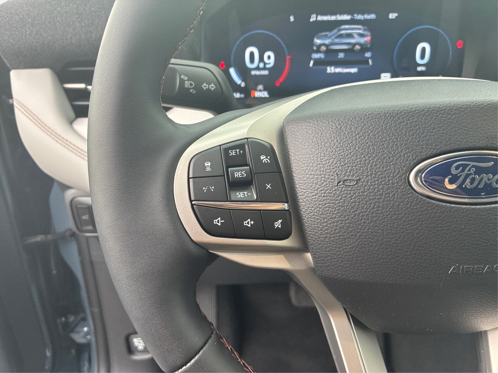 2026 Ford Explorer Active w/200A Pkg