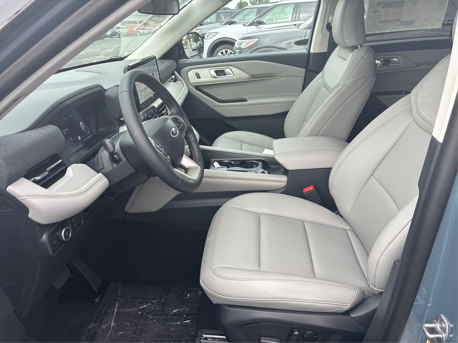 2026 Ford Explorer Active w/200A Pkg