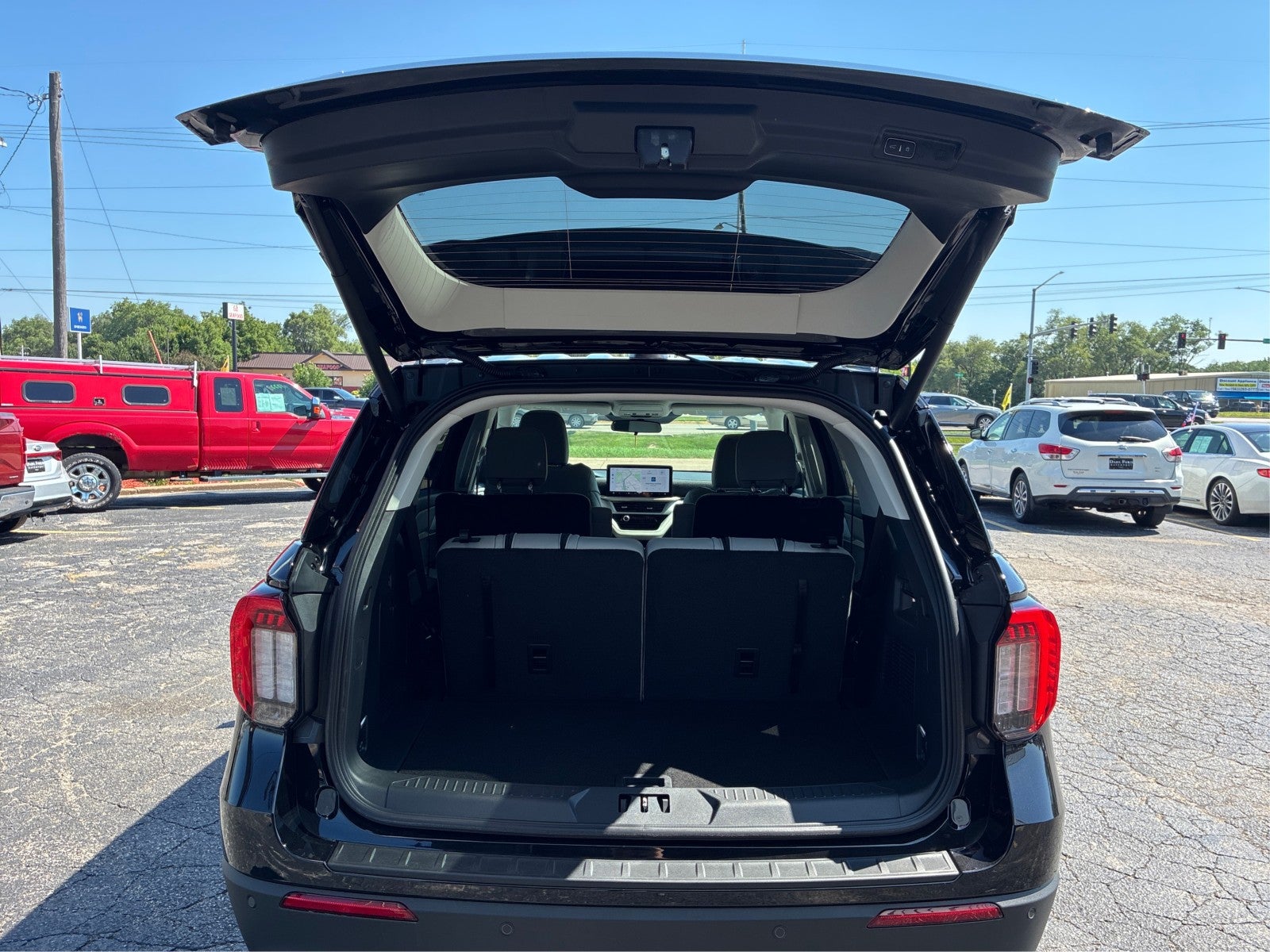 2026 Ford Explorer Active w/200A Pkg
