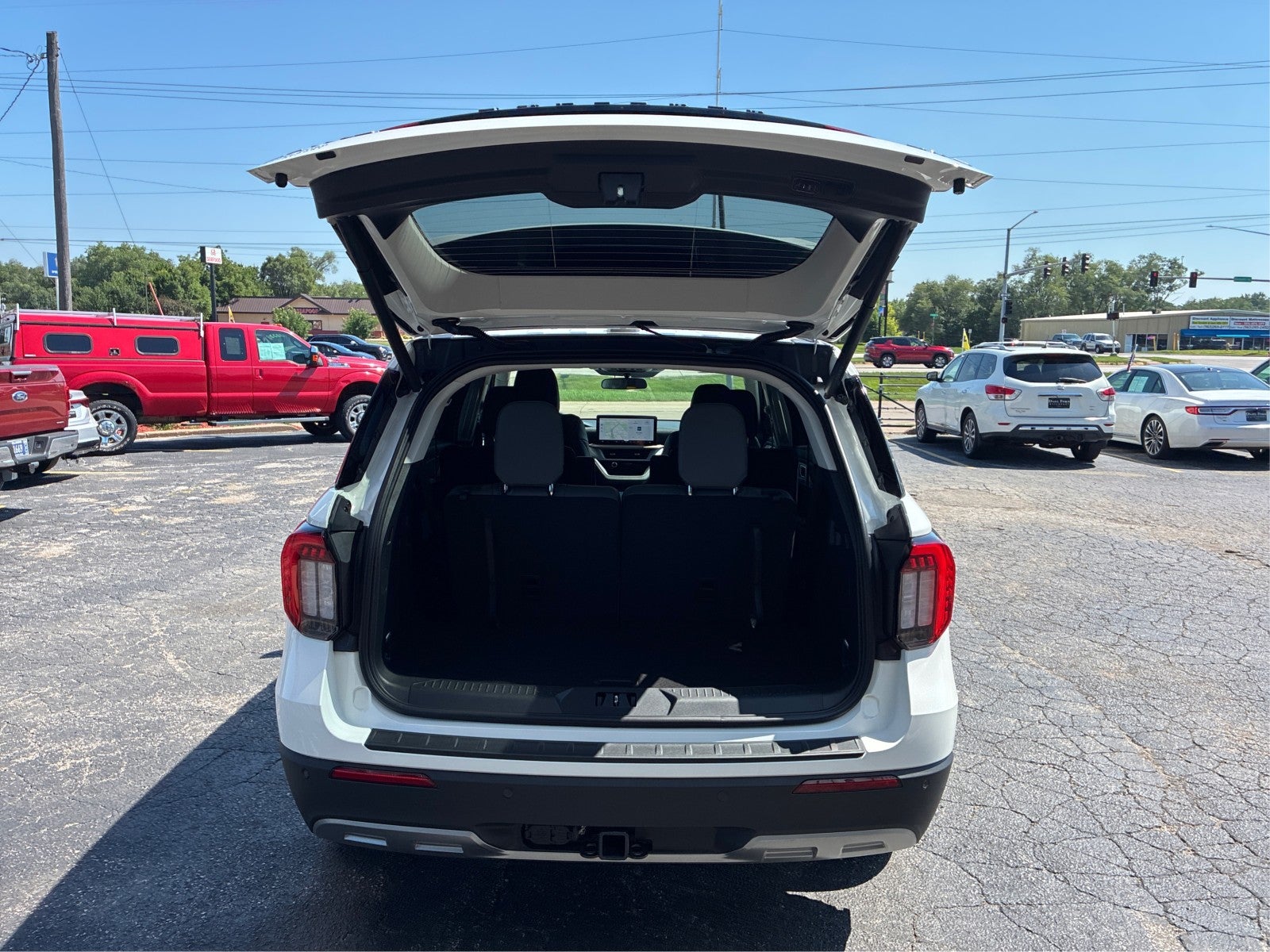 2026 Ford Explorer Active w/200A Pkg