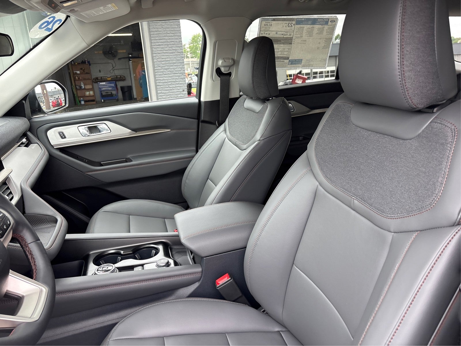 2026 Ford Explorer Active w/200A Pkg