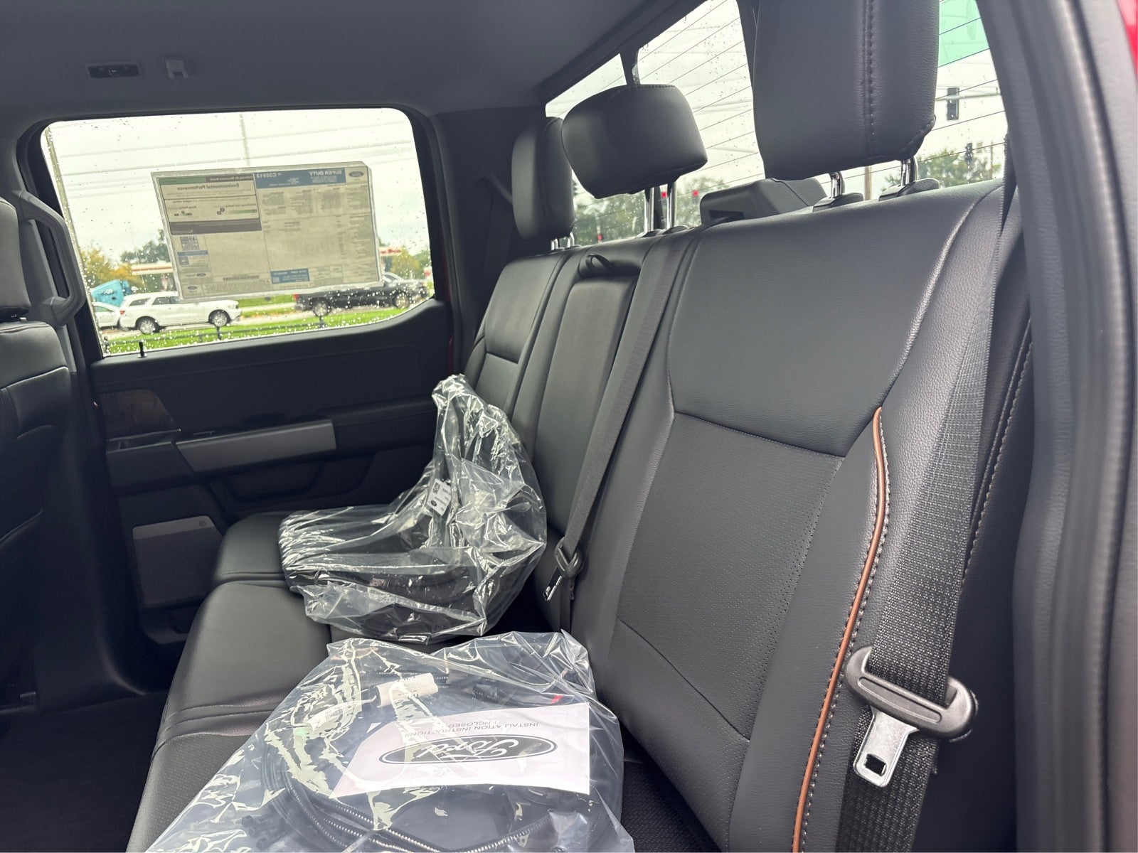 2027 Ford Super Duty F-250 SRW LARIAT