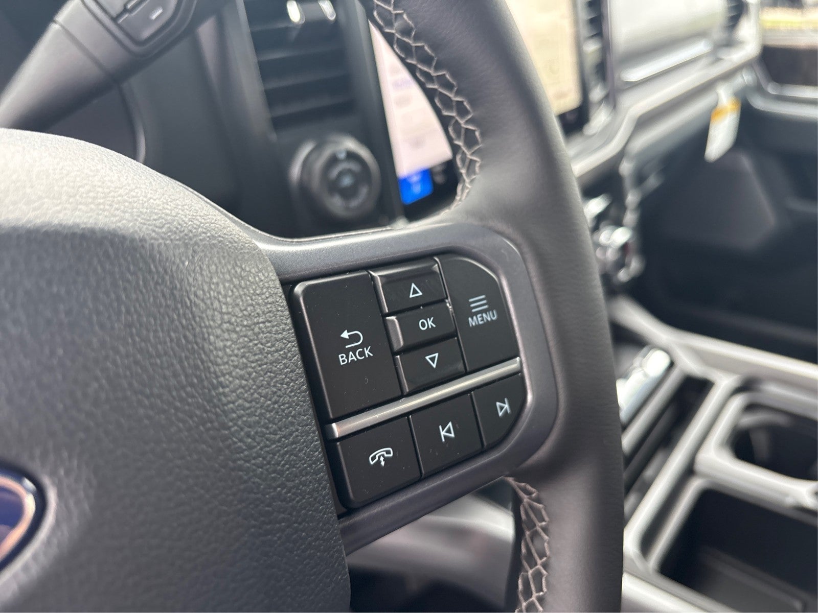 2027 Ford Super Duty F-250 SRW LARIAT