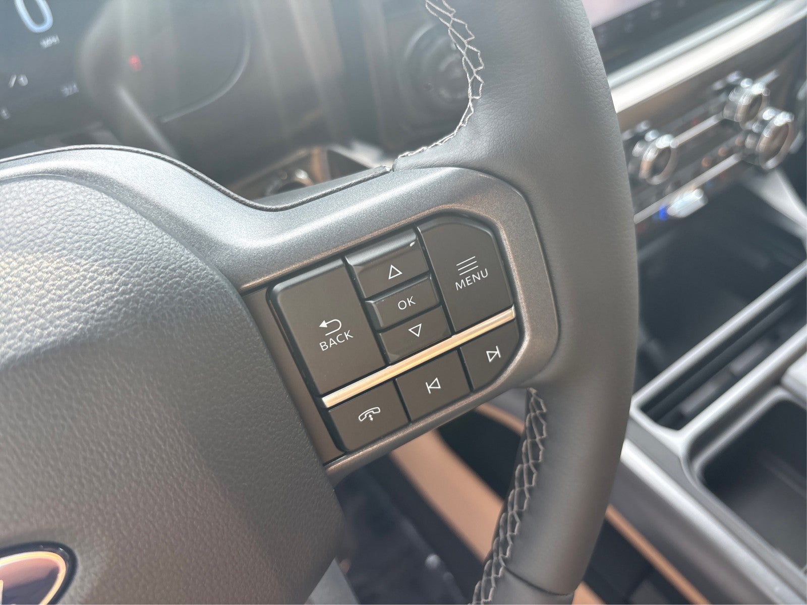 2027 Ford Super Duty F-350 SRW XL