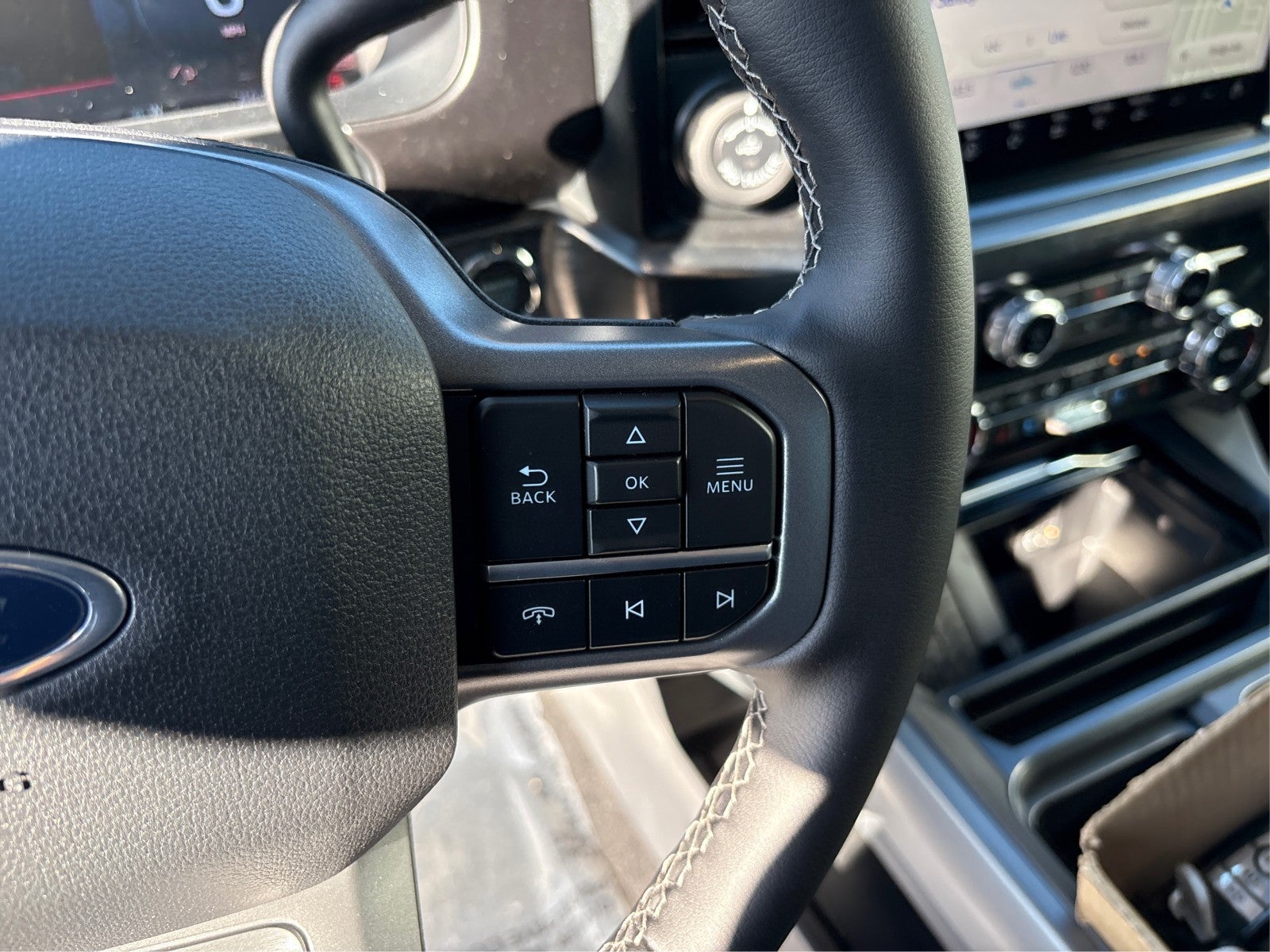 2026 Ford Super Duty F-350 SRW LARIAT