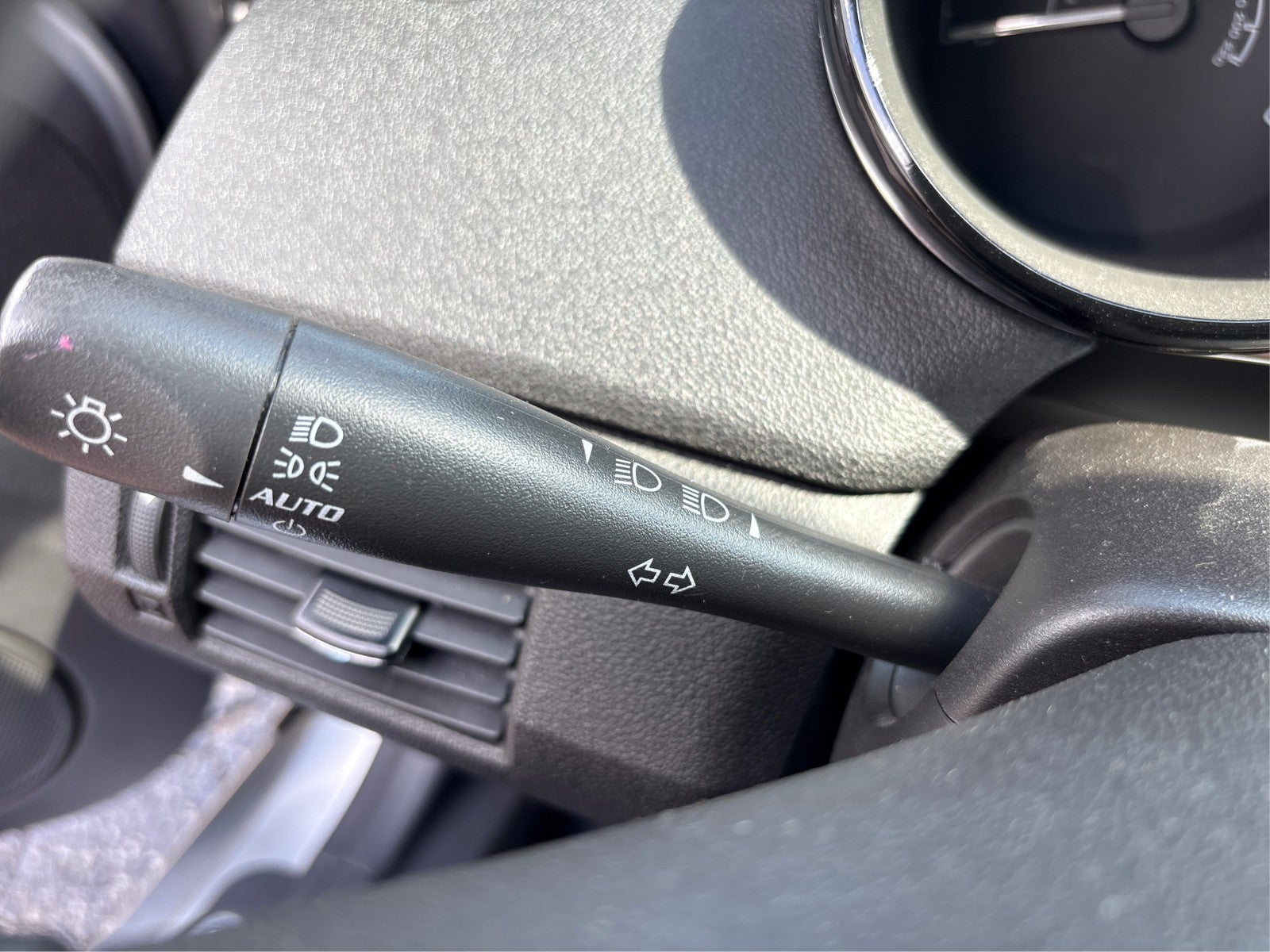 2007 Saturn Sky Base
