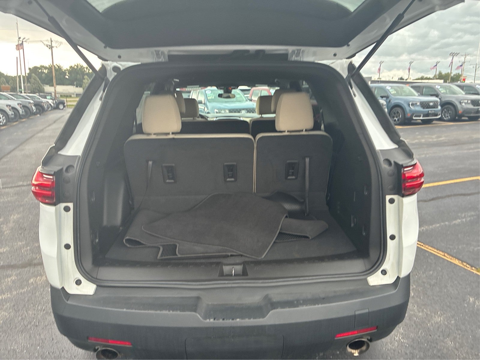 2022 Chevrolet Traverse LS