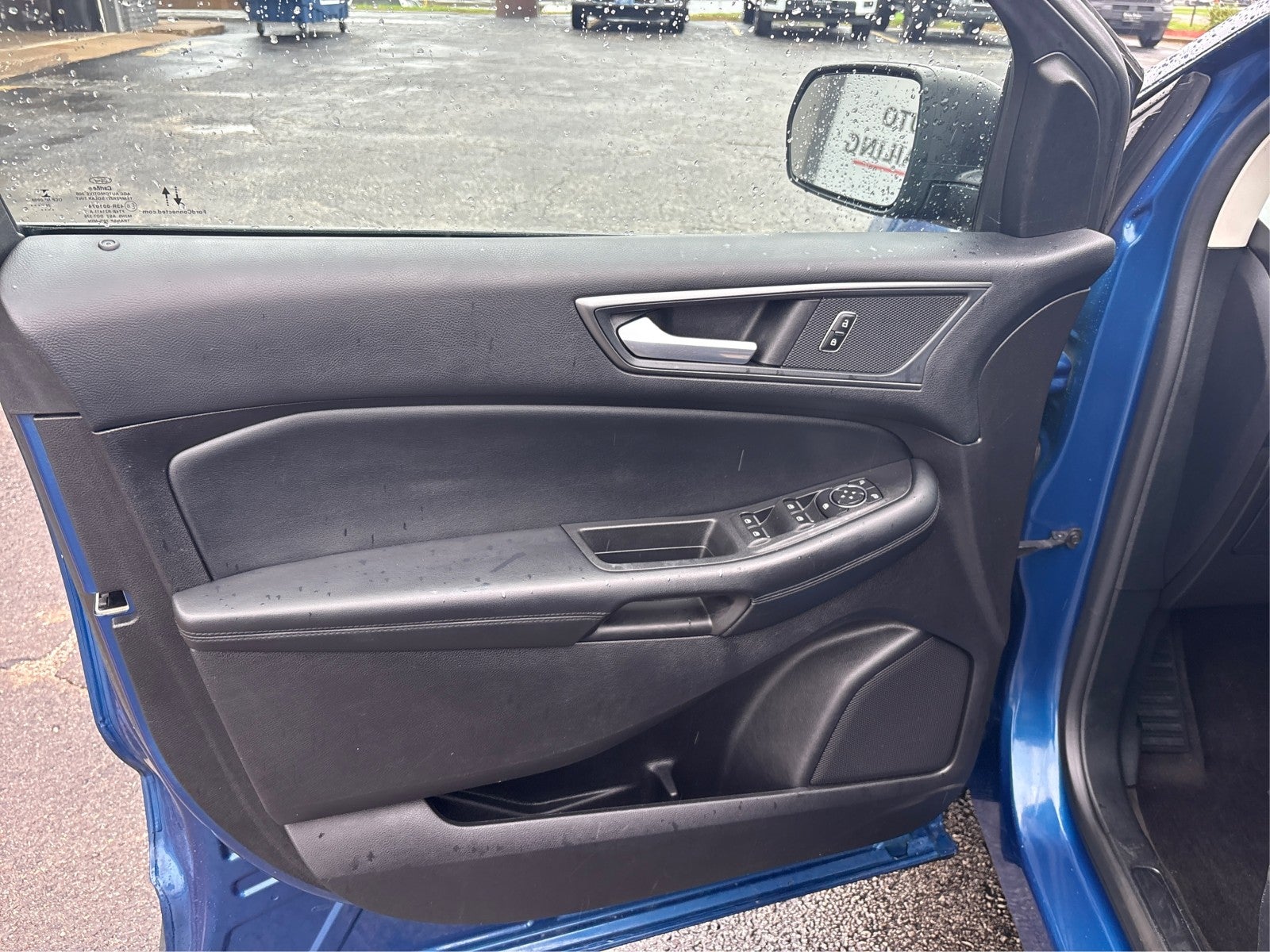2020 Ford Edge SE