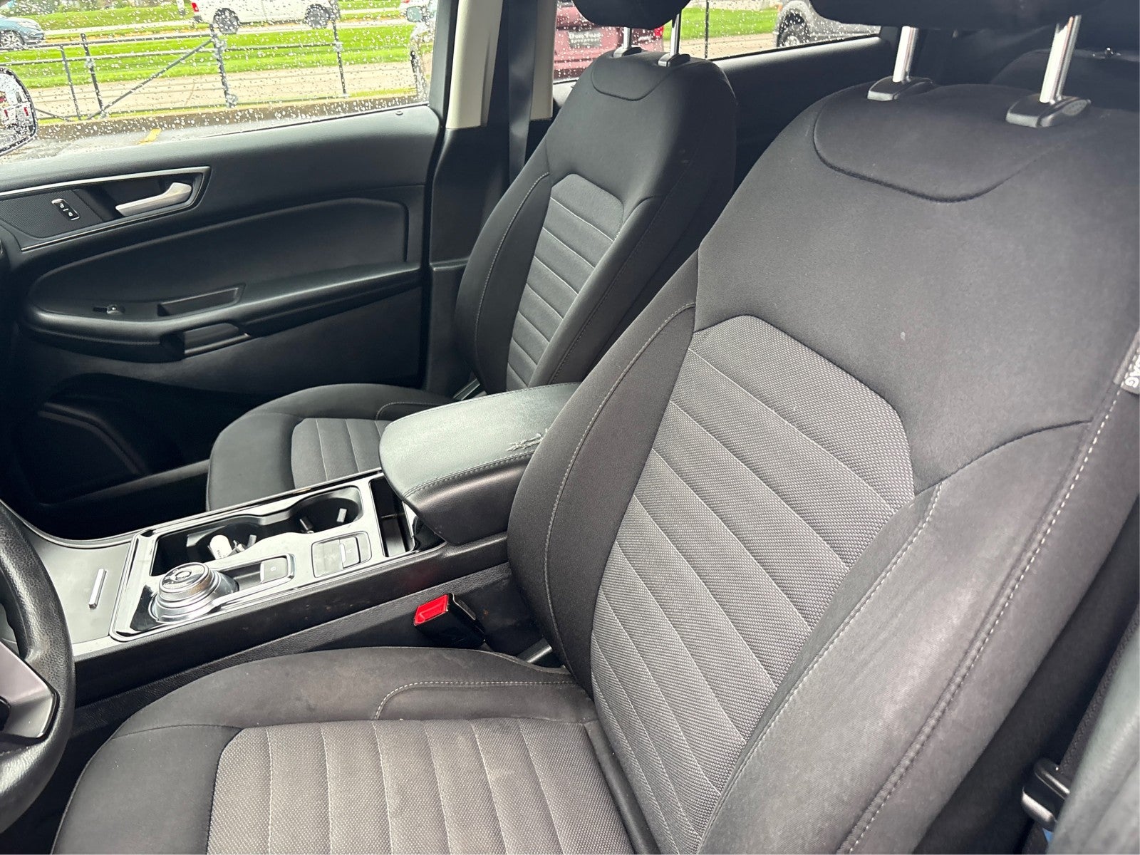 2020 Ford Edge SE