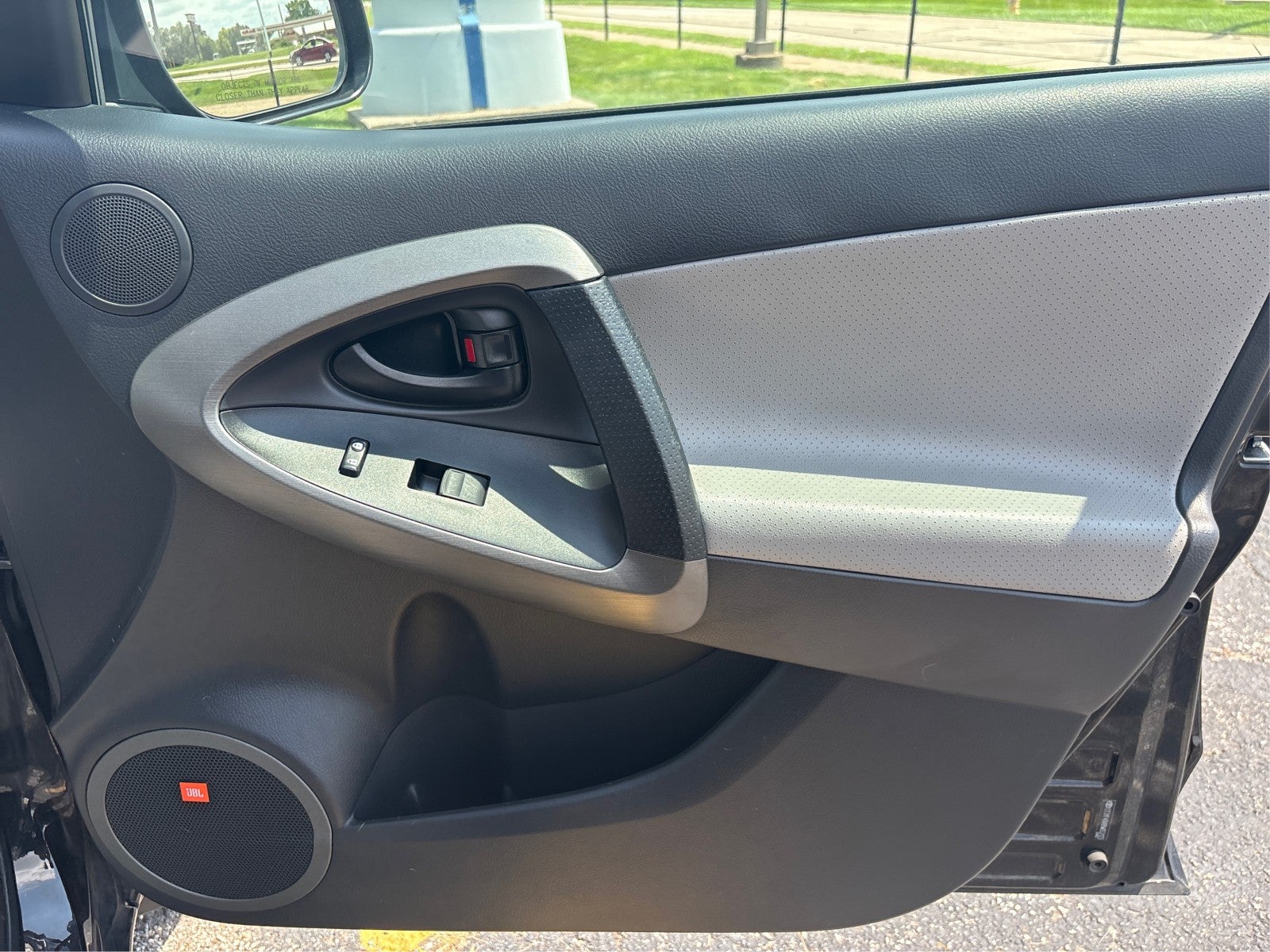 2011 Toyota RAV4 Ltd
