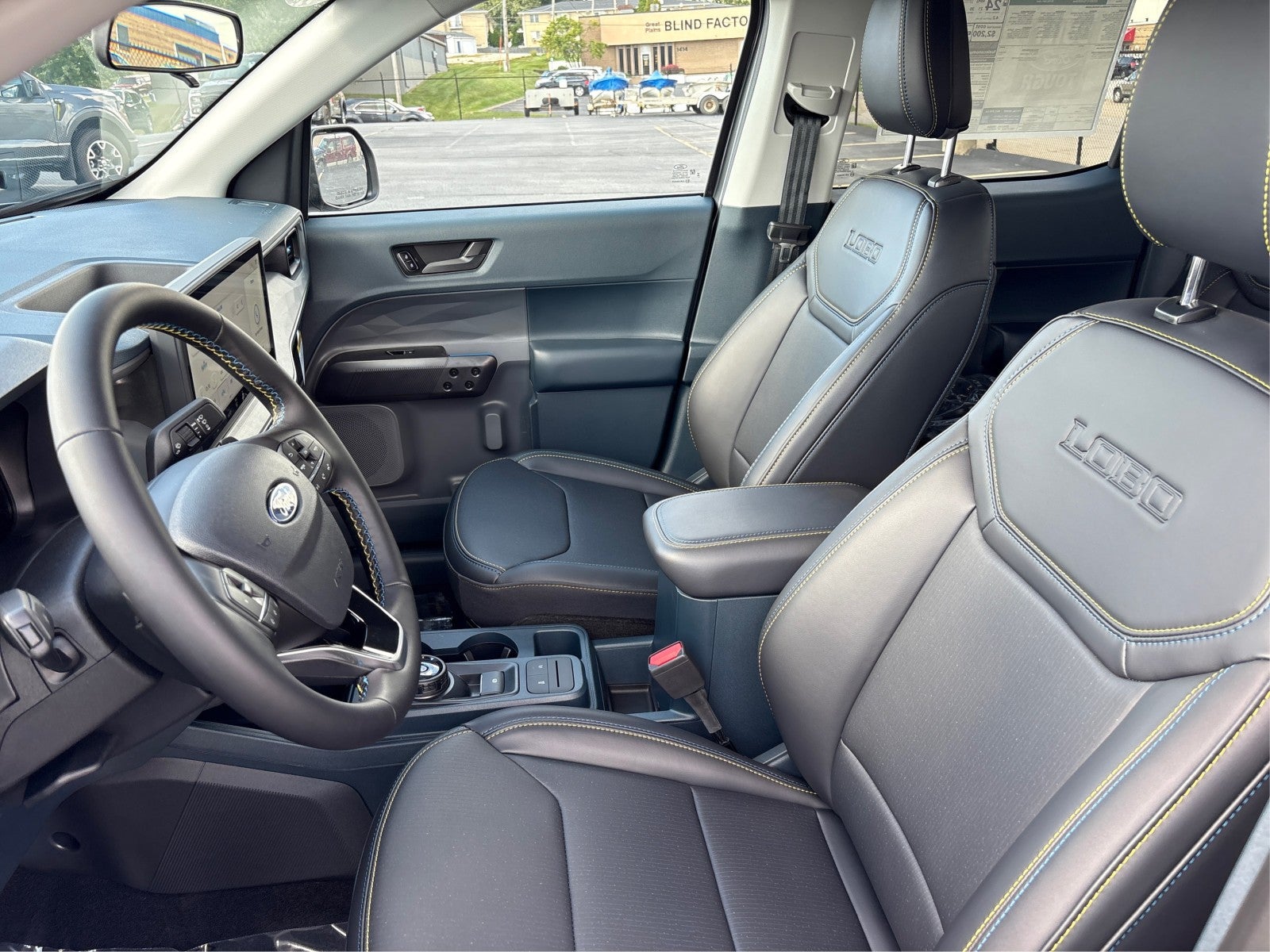 2025 Ford Maverick Lobo Standard