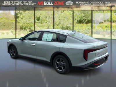 2025 Kia K4 LXS