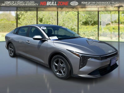 2025 Kia K4 LXS