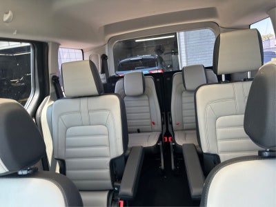 2022 Ford Transit Connect Wagon Titanium