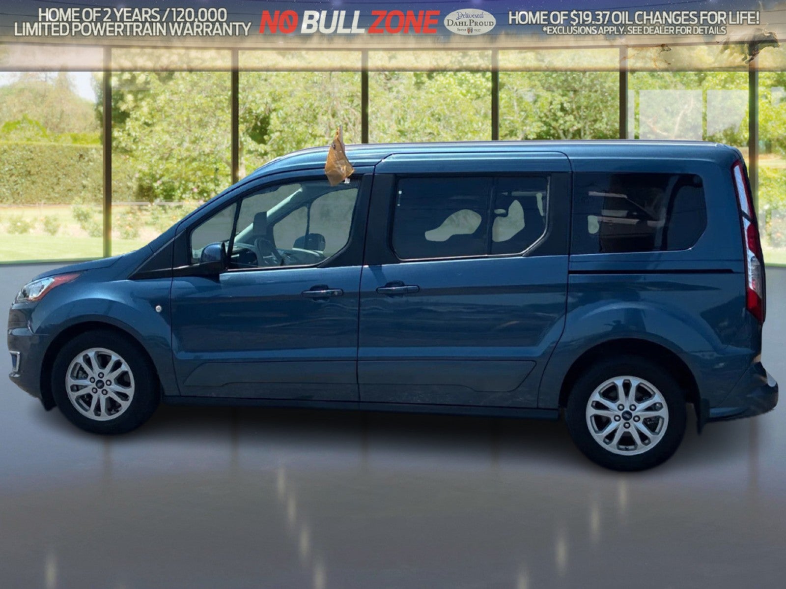 2022 Ford Transit Connect Wagon Titanium